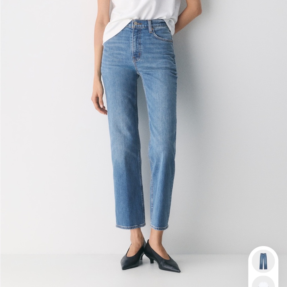 High-Rise Straight Leg Women's Jeans in Light Blue